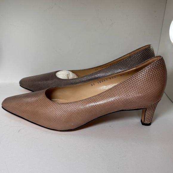 New Never Worn Salvatore Ferragamo Snakeskin Pumps Heels Leather Made Italy 8.5 - Picture 7 of 14